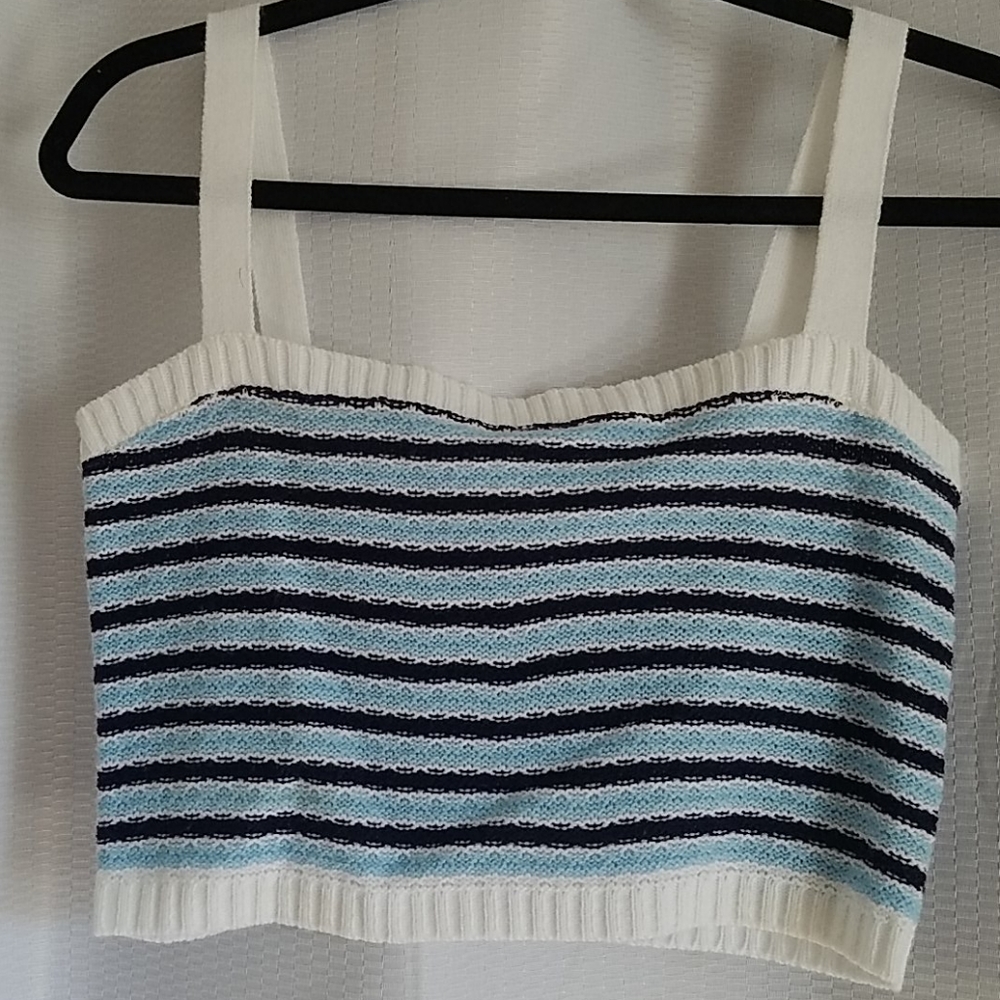Knit/crochet style Crop Top